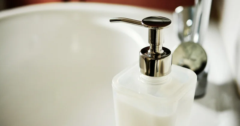 Le rôle central des distributeurs et des labels